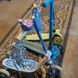 Paur Of preschooler Scooters