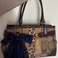 Vintage Coach  👜✨