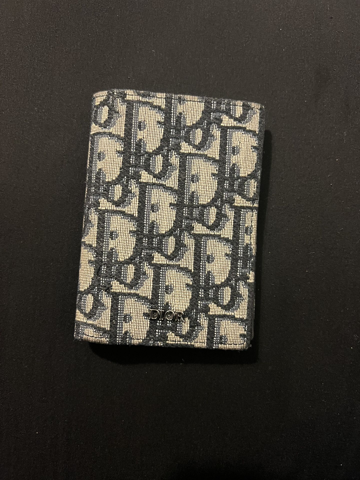 Dior wallet