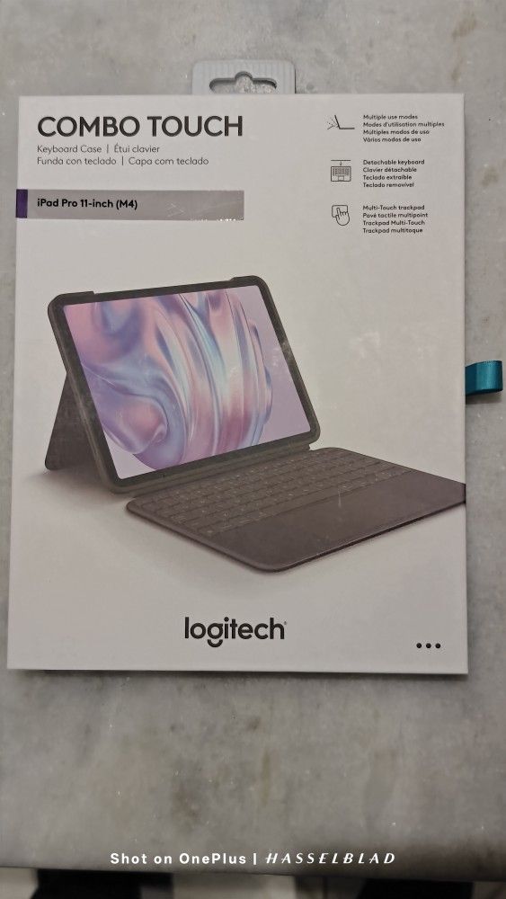 Logitech Combo Touch For iPad Pro