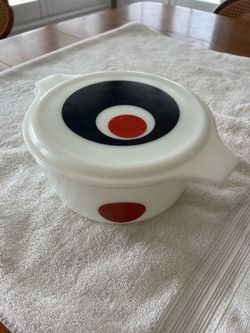 Vintage Pyrex Moon Deco “Bullseye” Covered Casserole Dish w/Lid – 2.5 Qt – MCM