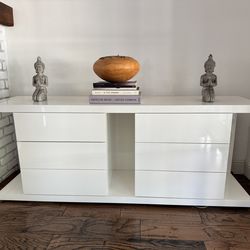 Glossy white dresser with night stand