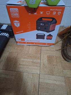 Jackery  portable power  atation