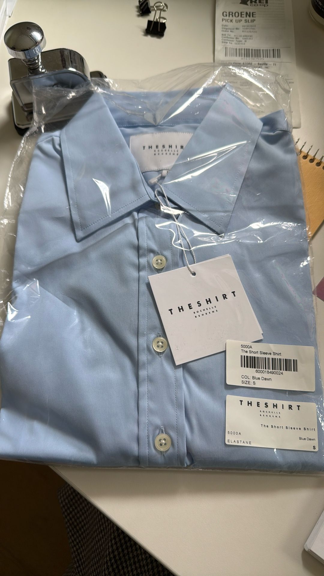 The Short Sleeve Shirt By The Shirt (Rochelle Behrens)