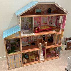 Kids Doll House $25 OBO