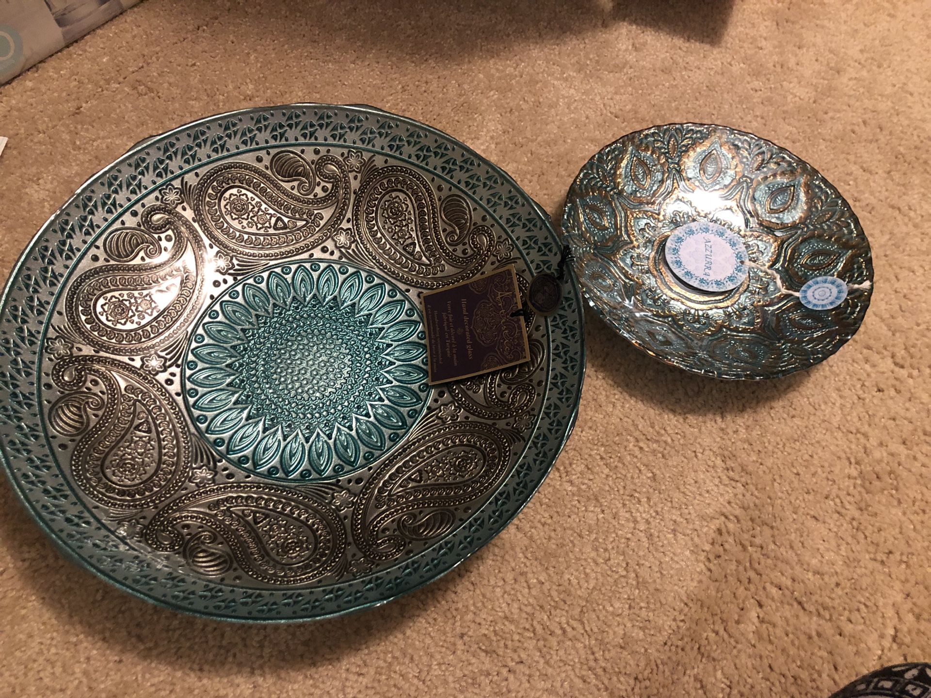 Decorative plate set