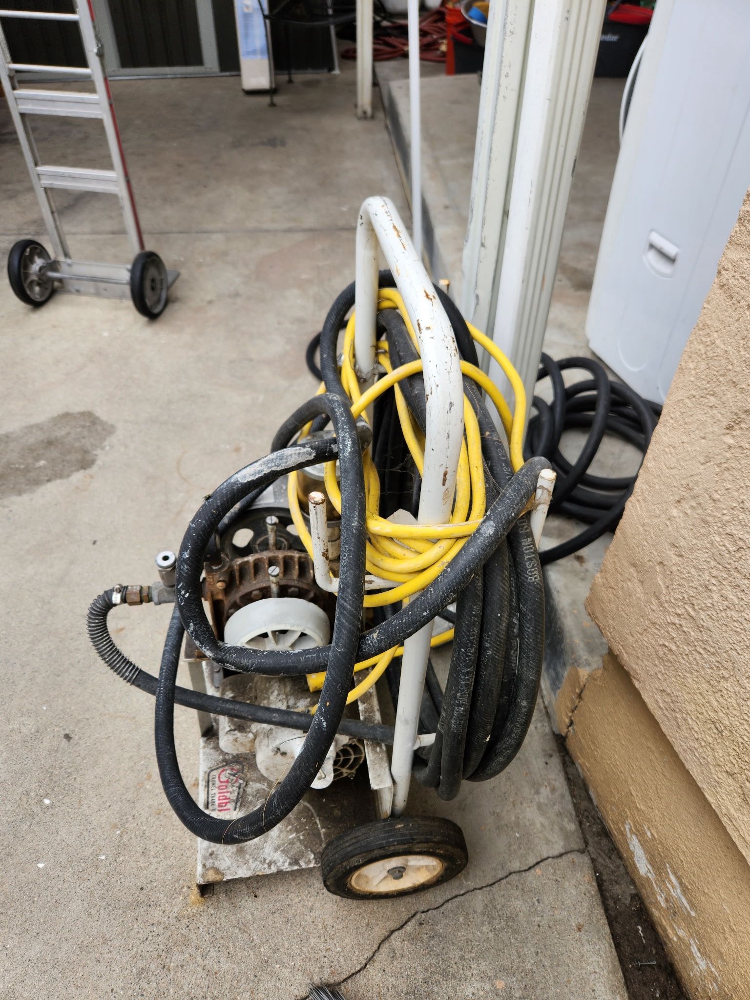 Tool texture sprayer