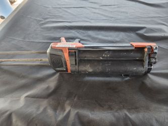Caulking gun