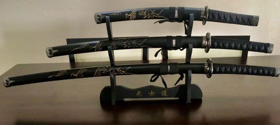 3-Piece Japanese Samurai Sword Set Katana Wakizashi Tanto w/ Stand Dragon Display