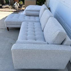 Brand New. Mid Century Modern Tufted Sofa Sectional. Retails Over $2300
