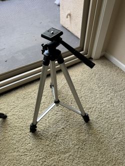 Samsonite tripod