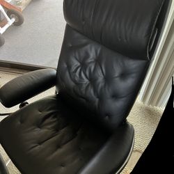 Stressless Metro High Back Recliner With Ottoman By Ekorns 