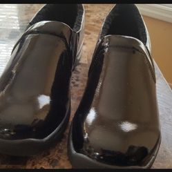 Women’s Lined Shoes