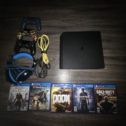 PS4 Bundle – 3 Controllers & 4 Games – Ready to Play!