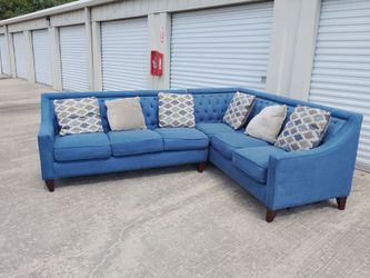 Sofa set two pieces very comfy