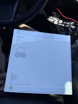 Apple AirPods Max with Smart Case