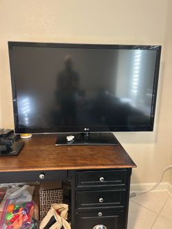50’ TV