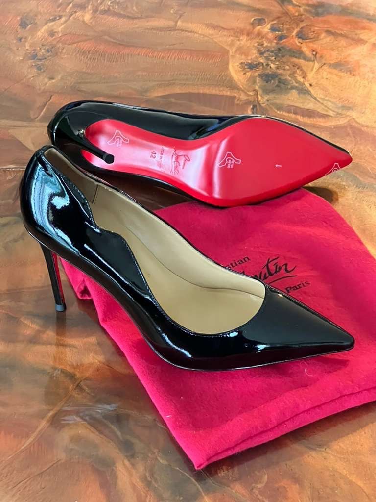 Red buttom women heels