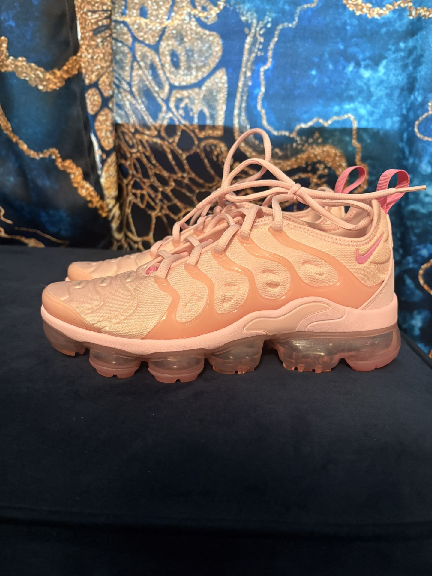 Pink Nike Vapormax Plus 