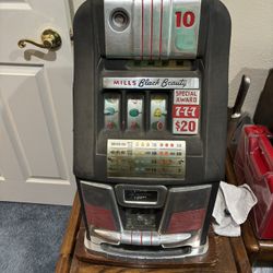 Mills Black Beauty Slot Machine 