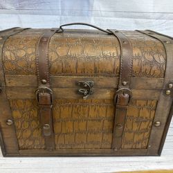 Creative Home Accents Decorative Trunk