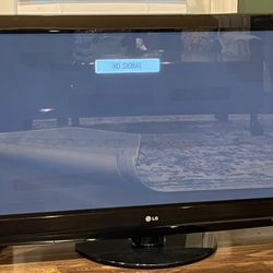 LG 42” Plasma TV – Great Condition
