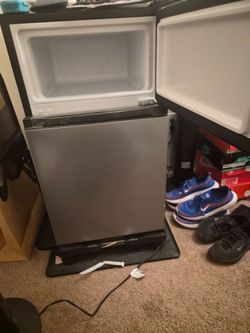 Mini-fridge-