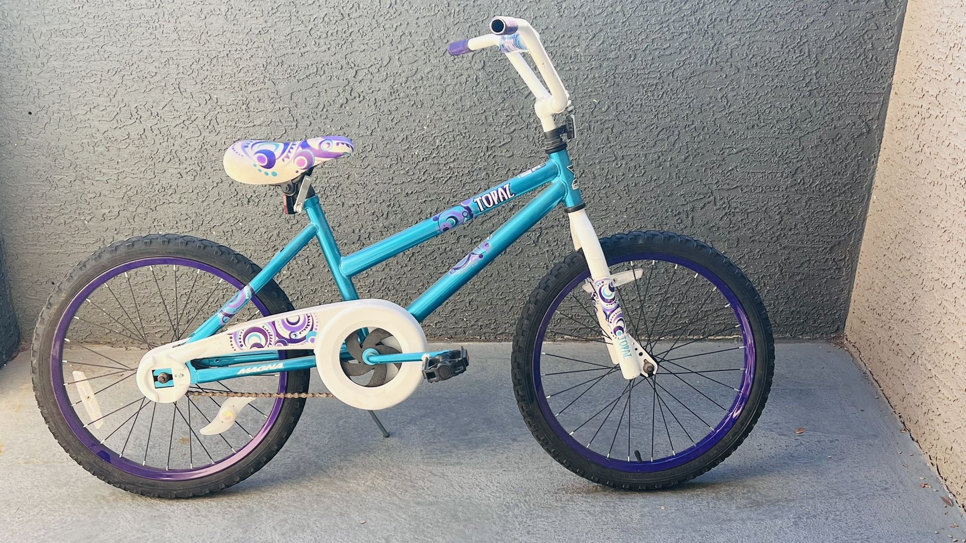 Very Good Girls Blue And Pink Bicycle