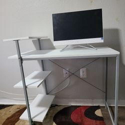 Office desk-- Moving sale‼️ Orlando