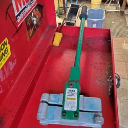 Greenlee 1810  Little Kicker  1/2" Offset EMT Conduit Bender 