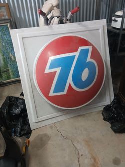 76 gas sign