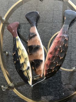 3 wooden fish