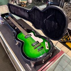 Horner Ignition Pro Club Green Hollow Body Short-Scale Electric Bass with Hardshell Case