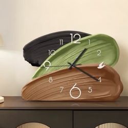 🎨 Modern Abstract Table Clock — Artistic Home Décor Piece