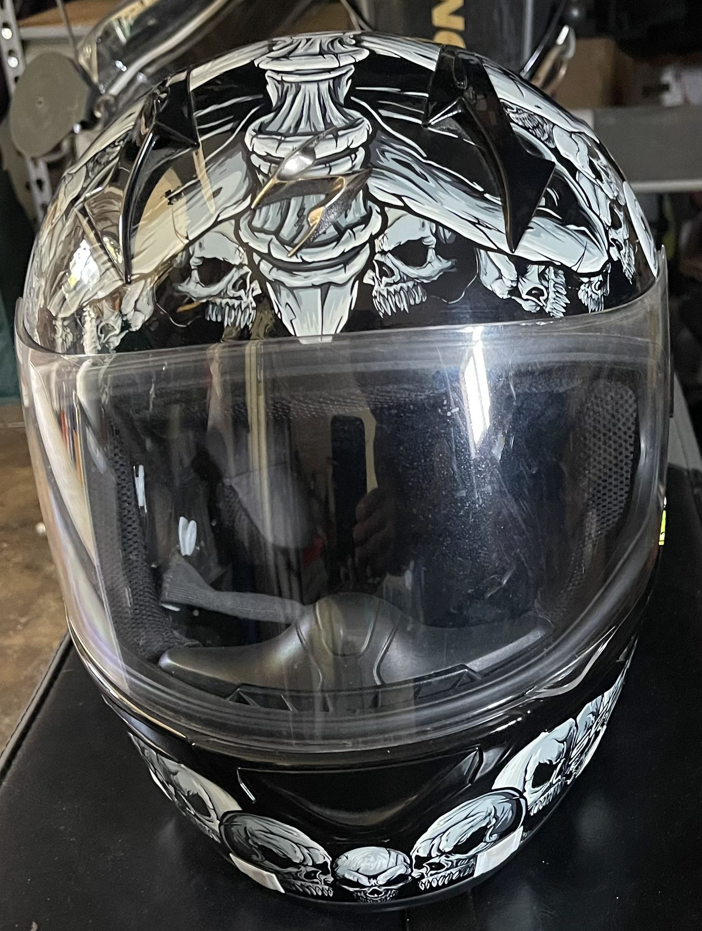 Motorcycle Helmet. for Sale in El Monte, CA - OfferUp