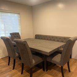 Beautiful Dinning Table Set