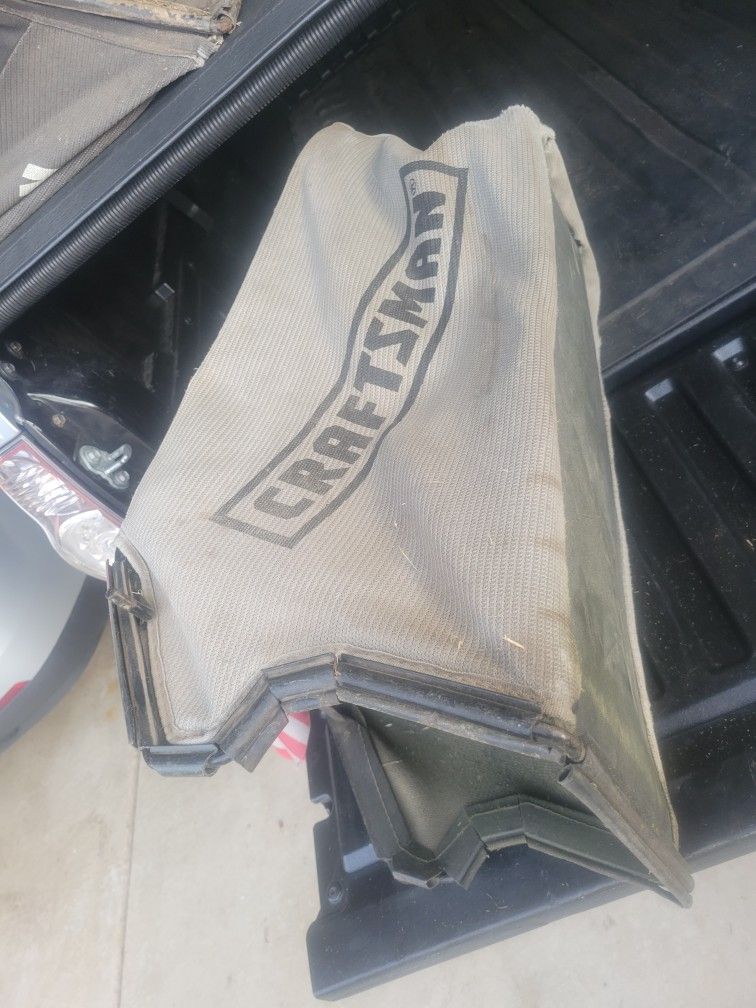 Craftsman Dust Blocker