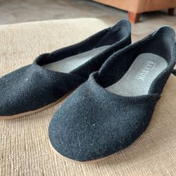 Size 37 US 6.5 Baabuk Shoes Baabuk Wool Ballerina Style Flats