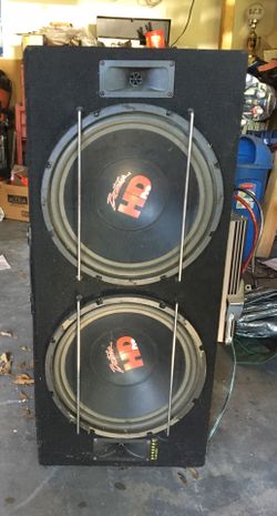 15 inch Subwoofers, amp and capacitor