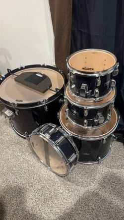Rebel by Mapex drummer
