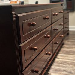 Wooden—6 Drawer dresser