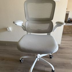 Grey/White Office Chair