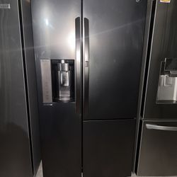 Refrigerators LG 