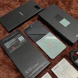 Samsung Galaxy Z Flip 6 Unlocked With Warranty