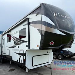 2019 Heartland Bighorn 3925MLP