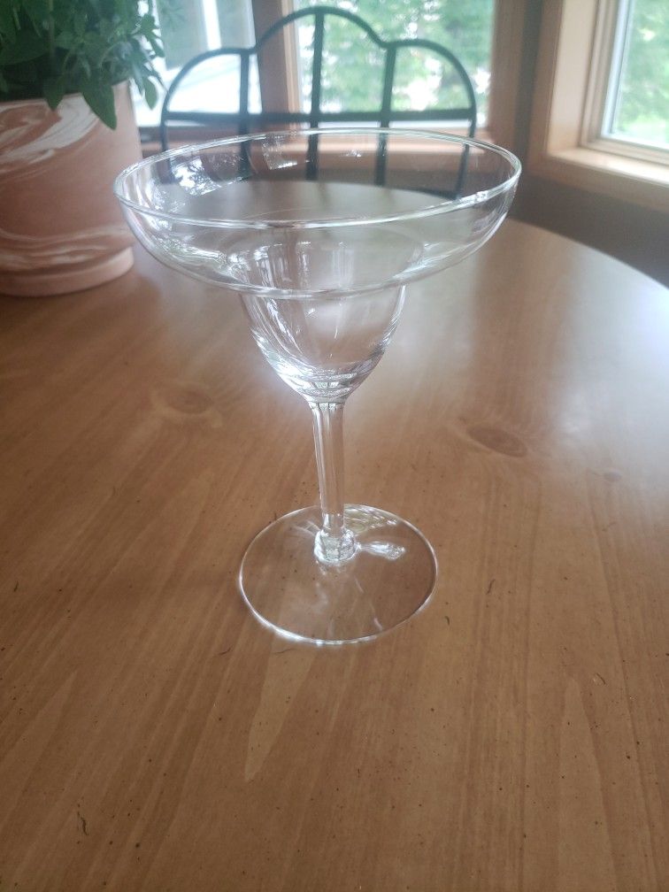 Verra A Margrarita Service For 4 Crystal Riekes