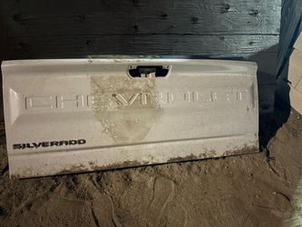 2019 to 2024 Silverado tailgate s parts