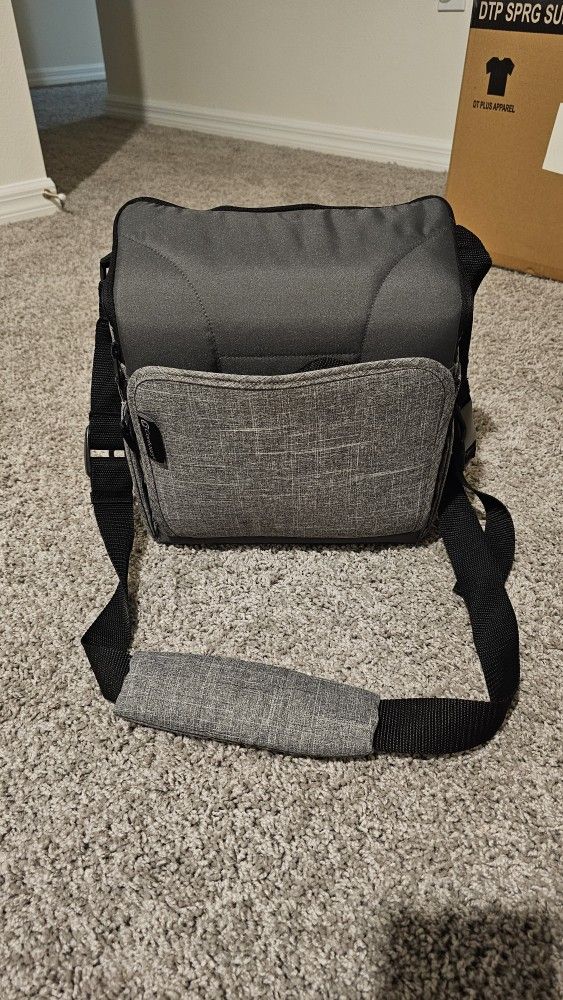 Traveling Baby Booster Seat / Bag