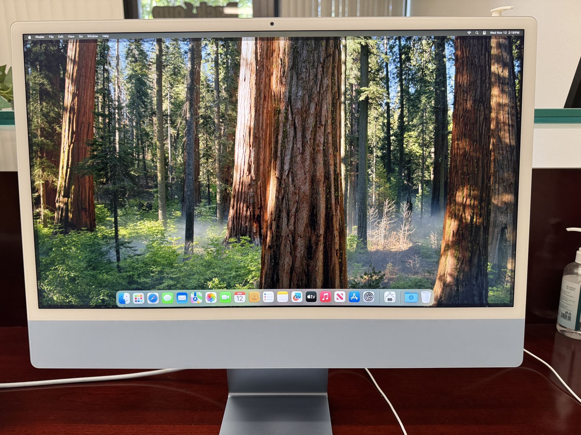 Apple 24” All In One iMac M1 8-core CPU 8-core GPU 8GB RAM 256GB SSD 