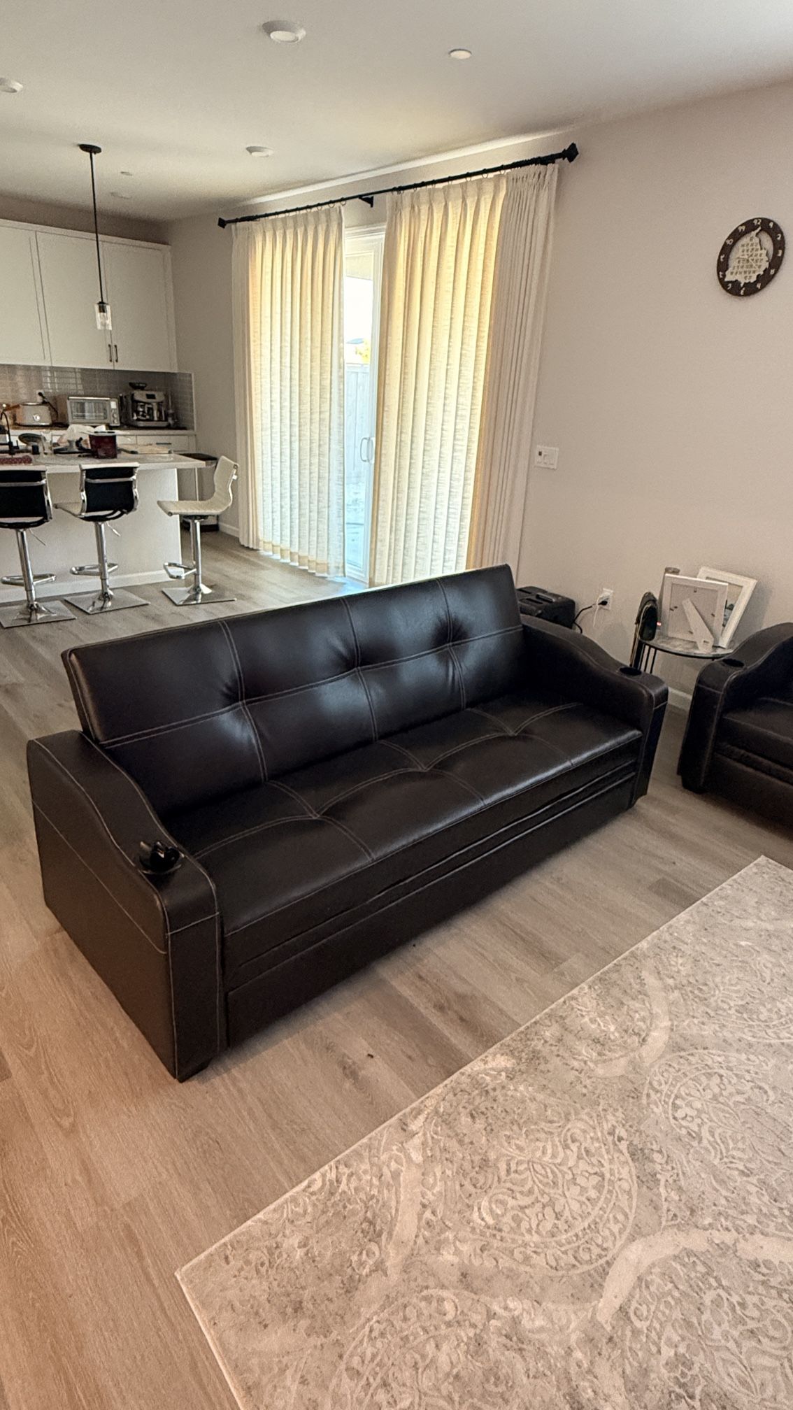 Black Leather Sofas